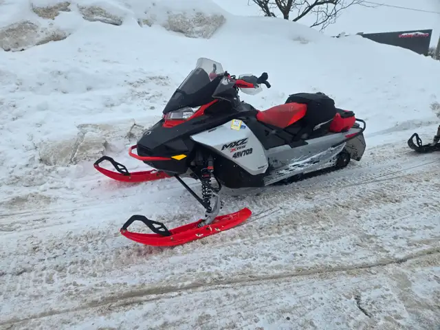 SKIDOO 2022 850 MXZ XRS in Snowmobiles in Mississauga / Peel Region - Image 5