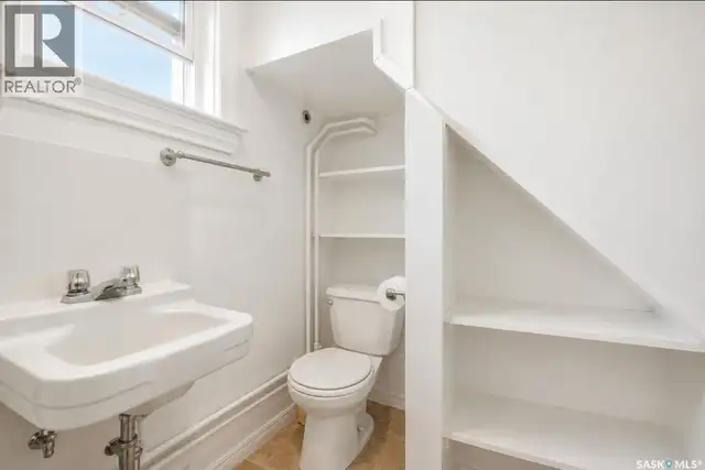 610 Albert AVENUE Saskatoon, Saskatchewan in Houses for Sale in Saskatoon - Image 24