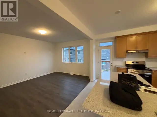 41 LOWER STREET Barrie, Ontario in Long Term Rentals in Oakville / Halton Region - Image 14