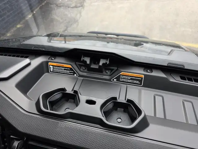 2026 Can-Am DEFENDER MAX XT CAB HD11 in ATVs in New Glasgow - Image 22