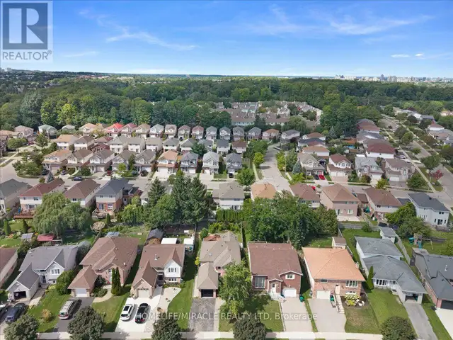 150 BANKSIDE DRIVE Kitchener, Ontario in Houses for Sale in Kitchener / Waterloo - Image 40