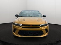 Experience the electrifying 2024 Dodge Hornet R/T Plus! This gold beauty boasts a powerful 1.3L turb... (image 5)