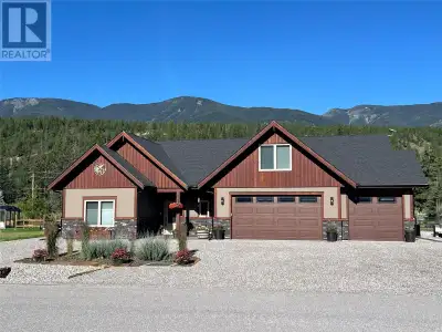 Welcome to Columbia Ridge! This home exemplifies expert craftsmanship, evident in every facet of its...