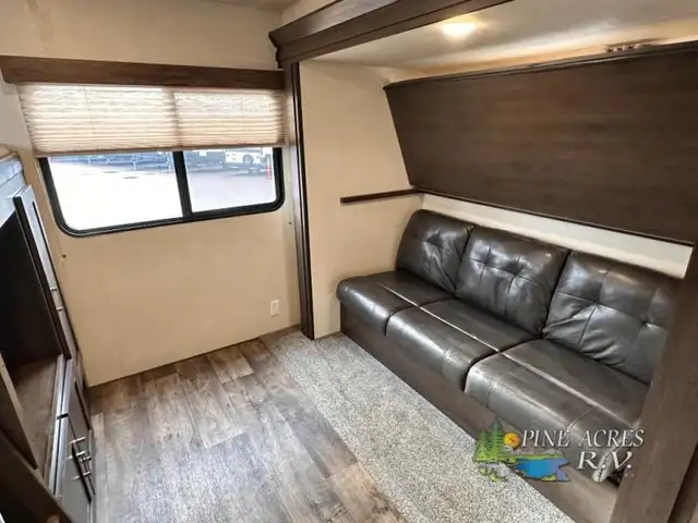 2019 Forest River RV Salem 32BHDS Bunk Room & 2 Slides in Travel Trailers & Campers in Moncton - Image 37