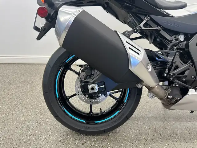 2025 Suzuki GSX-R1000AM5 GSXR - V6447 - -No Payments for 1 Year* in Sport Bikes in Markham / York Region - Image 15