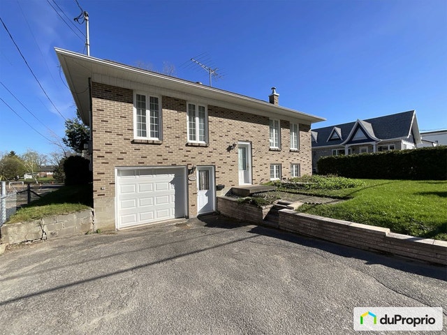 $314,900 - Bungalow for sale in Ste-Anne-de-Beaupre — photo 1