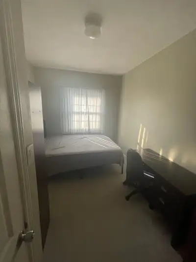 Room For Rent