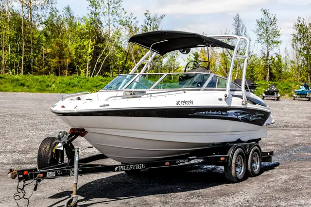 2008 Crownline 210LS in Powerboats & Motorboats in Rimouski / Bas-St-Laurent - Image 3
