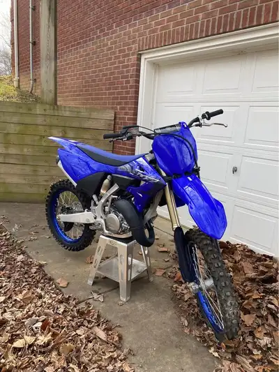APPLY NOW: https://www.ridecollective.ca/get-pre-approved 2023 YAMAHA YZ125 • High-performance 125cc...