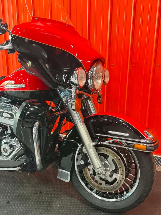 2010 Harley-Davidson Touring 2010 HARLEY DAVIDSON ULTRA LIMITED  in Street, Cruisers & Choppers in Moncton - Image 9