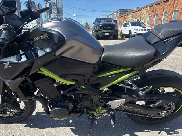 2020 Kawasaki Z900 ~ KAWASAKI Z900 ~ ABS ~ LOW KMS ~ NAKED SPORT in Street, Cruisers & Choppers in City of Toronto - Image 18