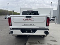 AMVIC Licensed Dealer GMC Premium Infotainment w/ Navigation | Duramax 6.6L V8 Turbo-Diesel | Techno... (image 7)