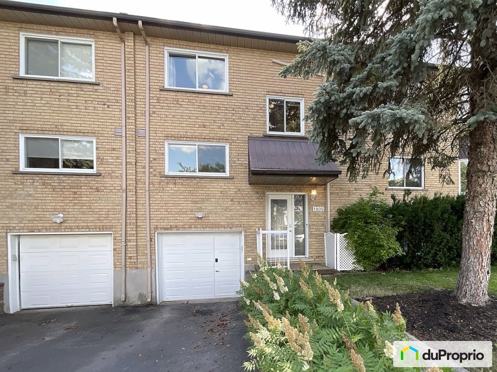 $559,000 - Townhouse for sale in Longueuil (Vieux-Longueuil) — photo 2