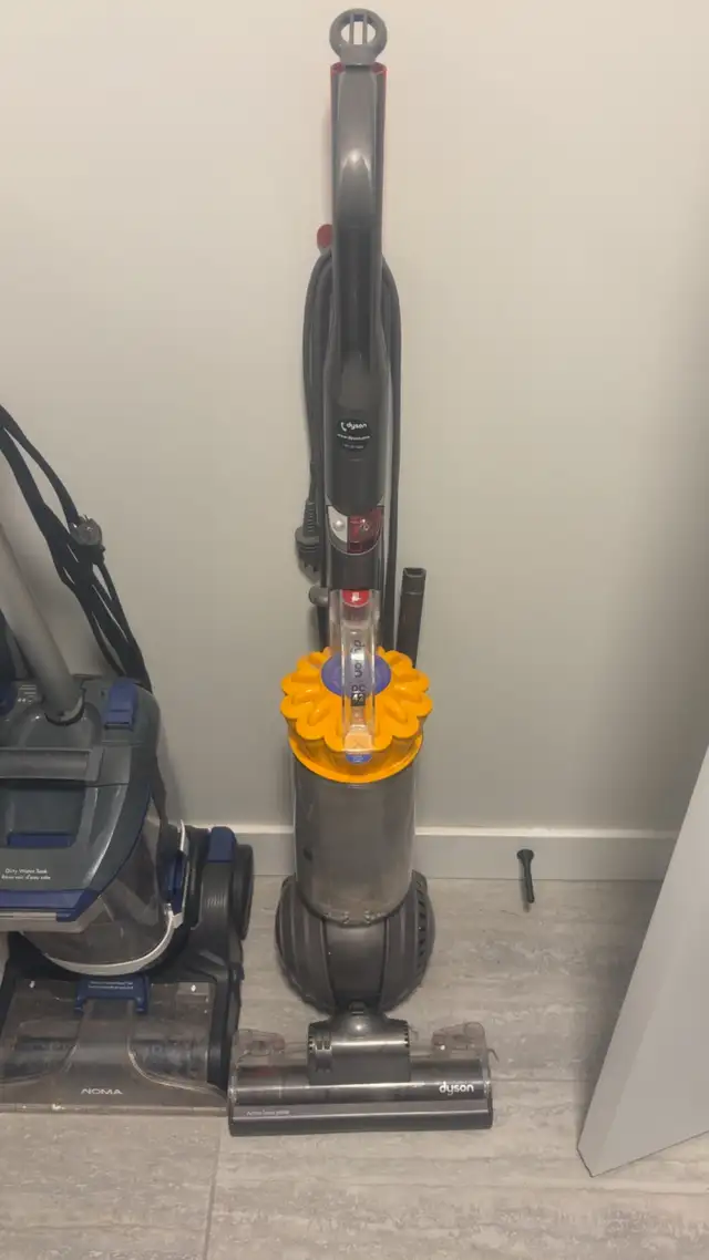 Dyson DC 42 Vacuum