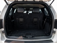Welcome to Barrie Dodge Chrysler Jeep. TIRES: 265/50R20 BSW AS LRR (STD),POWER SUNROOF,WHITE KNUCKLE... (image 8)