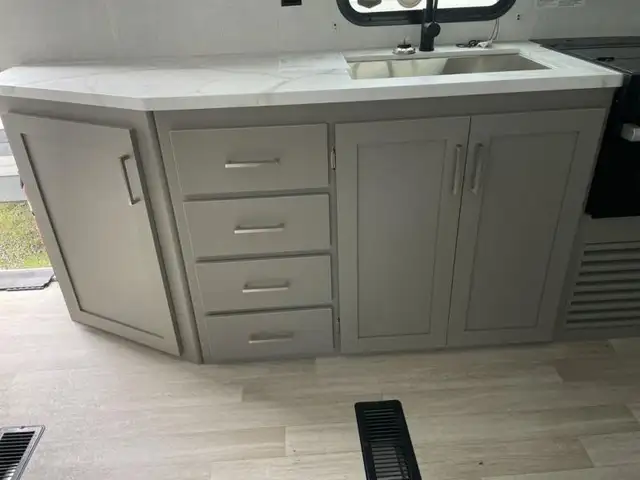 2026 Keystone RV Hideout 262BHS in Travel Trailers & Campers in Kamloops - Image 15