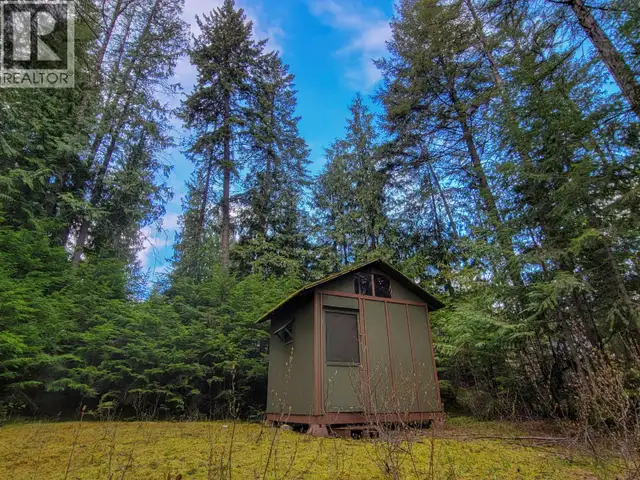 BALFOUR Avenue Lot# LOT 8 Kaslo, British Columbia in Land for Sale in Nelson - Image 11