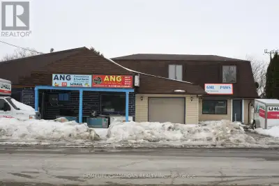 Commercial & Residential MIX Use property***An amazing opportunity that open a business &live in the...