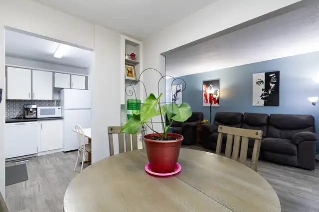 Beautiful 3 Bed, 3 Bath Detached on Home on Chaucer Cres. in Long Term Rentals in Barrie - Image 10