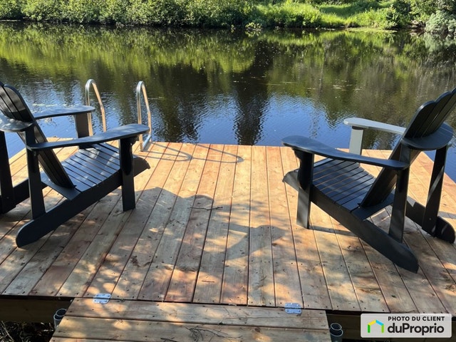 $735,000 - Raised Bungalow in Ste-Marguerite-Du-Lac-Masson — photo 2