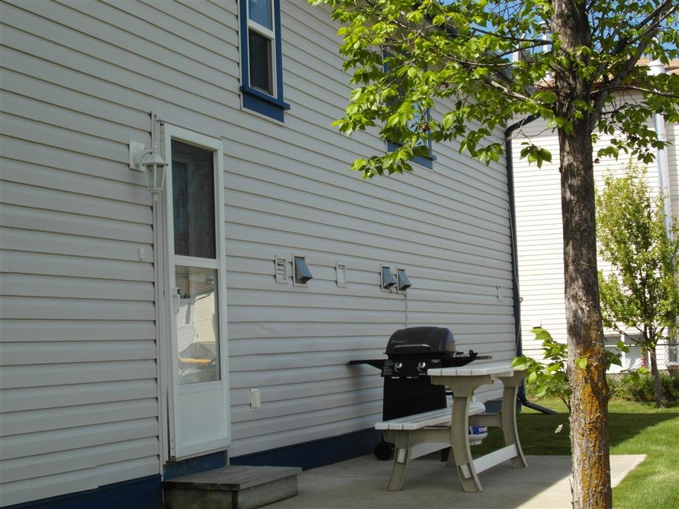 AIRDRIE! BETTER THAN AIRBNB! ALL UTILS PAID! | Short Term Rentals ...