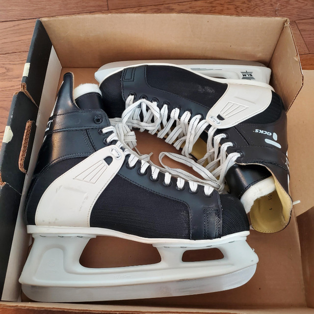 Men's TACKS Hockey Skates Size 9 in Skates & Blades in Ottawa