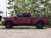 This Dodge is a powerful heavy-duty truck that combines serious capability with premium comfort and... (image 4)