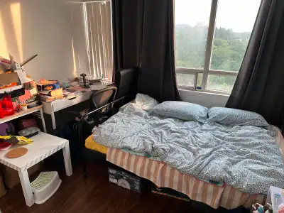 Furnished, Bright  Apartment Bedroom Near UTSC Centennial