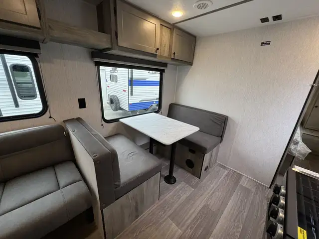 2026 ,Sun Lite,Sunset Park RV 25DB LTD in Travel Trailers & Campers in Kamloops - Image 7