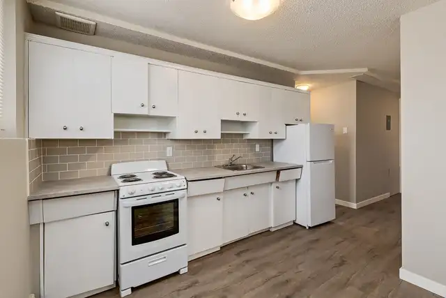 Apartments for Rent Near Downtown Edmonton - Alex Manor - Apartm in Long Term Rentals in Edmonton - Image 6