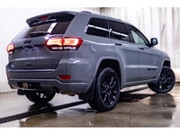 **ONE OWNER - ACCIDENT FREE** 70,227 KM This 2021 Jeep Grand Cherokee 4x4 Altitude is powered by a 3... (image 7)