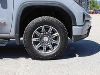 2024 GMC Sierra 1500 AT4 3.0L Duramax Diesel Premium off-road capability meets refined diesel perfor... (image 7)