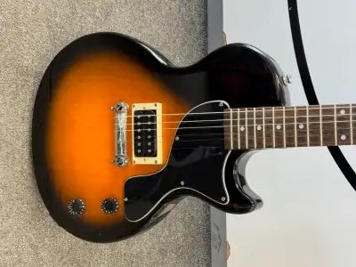 epiphone les paul junior in Guitars in Canada | Kijiji Marketplaces