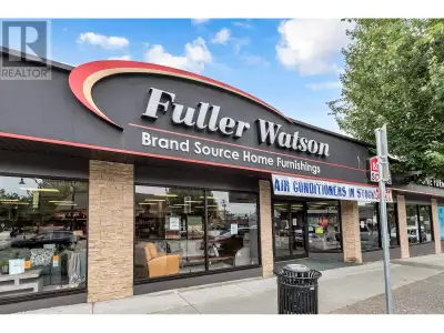 Prime location office! Downtown Maple Ridge 2nd floor office space for lease. Bring your own vision...