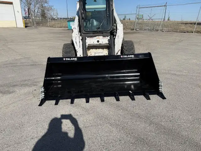BRADCO SKID STEER BUCKETS - CONSTRUCTION SERIES HD in Heavy Equipment in Calgary - Image 7