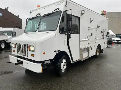 2012 Workhorse W62 Work Shop Step Van, 6.0L, 8 cylinder, 2 door, 4X2, cruise control, AM/FM radio, w...