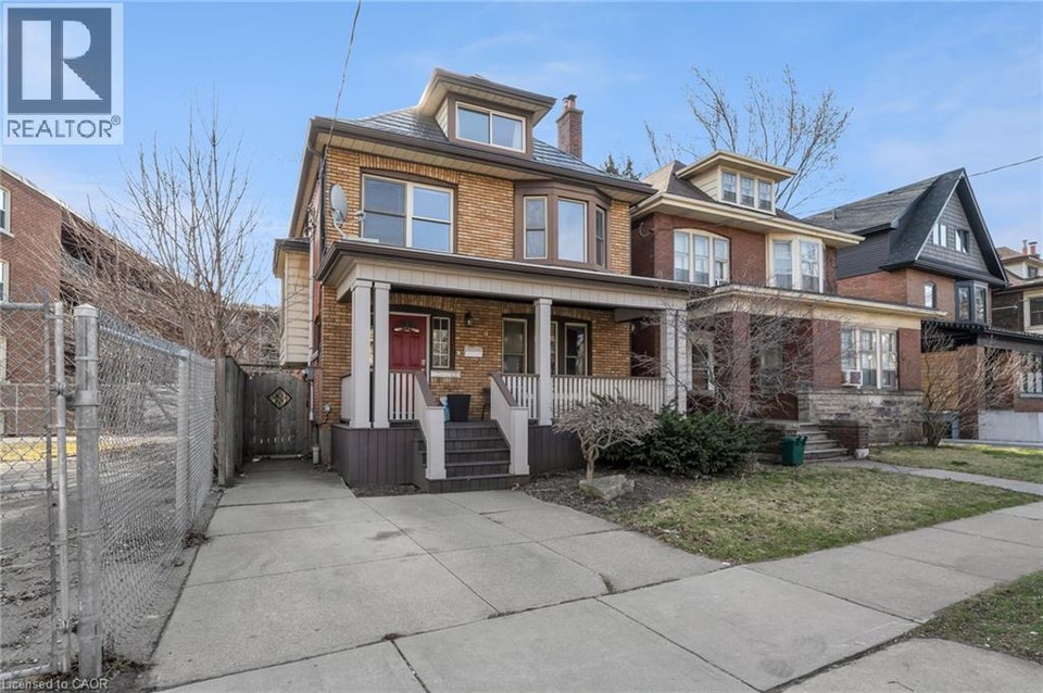 9 MELROSE Avenue S Unit# UPPER Hamilton, Ontario 2