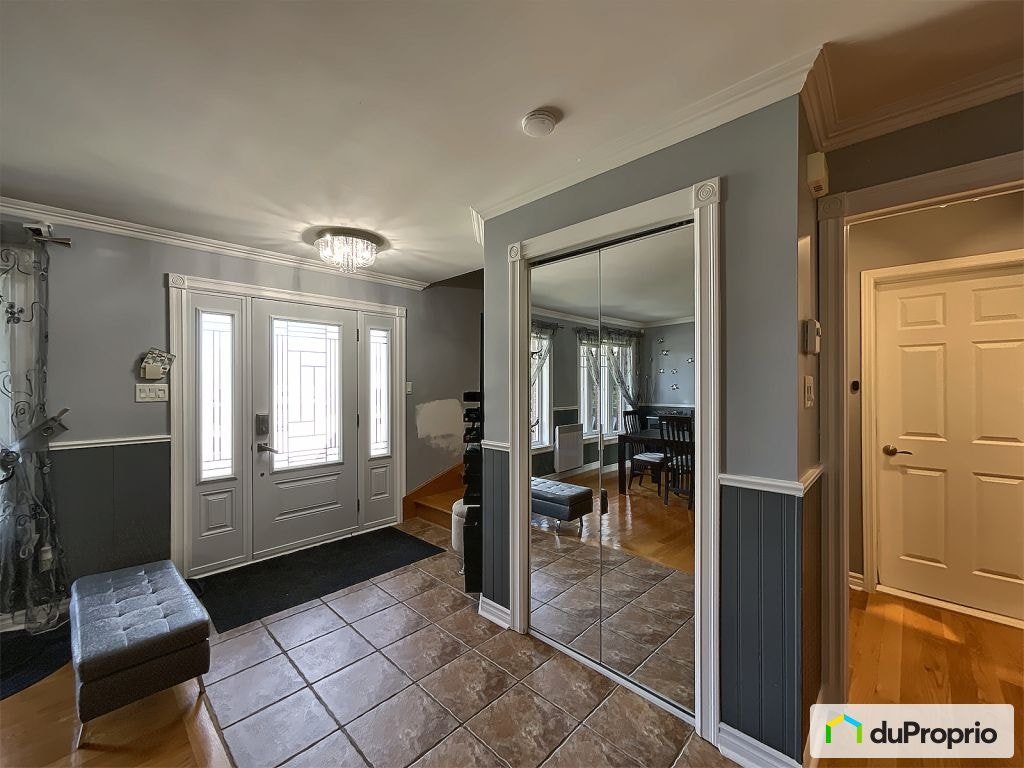 $899,000 - Intergenerational in St-Jean-sur-Richelieu (St-Luc) — photo 2