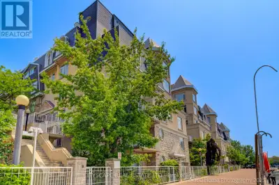 559 - 36 STADIUM ROAD Toronto (Waterfront Communities), Ontario