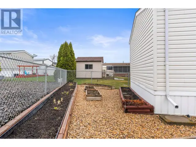 12560 Westside Road Unit# 13 Vernon, British Columbia in Houses for Sale in Vernon - Image 28