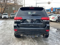Double L Motors Ltd. Conquer Every Road with the 2021 Jeep Grand Cherokee Laredo Altitude! Experienc... (image 5)