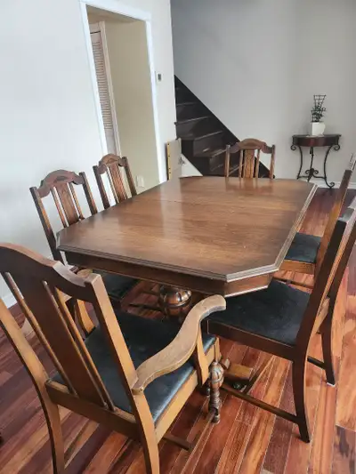 Meubles antiques salle à manger, View more