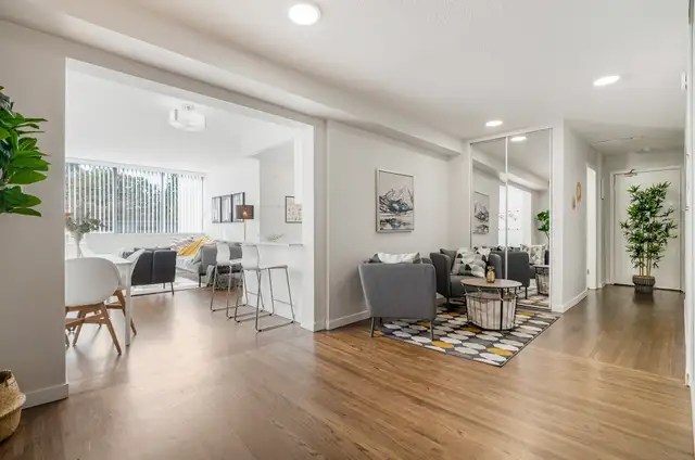 English Bay Tower - 2 Bedroom Apartment for Rent62854410178306124