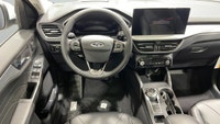 POWER OPEN/CLOSE PANORAMIC VISTA ROOF W/POWER SHADE, CLASS II TRAILER TOW PKG, NAVIGATION SYSTEM, LA... (image 9)