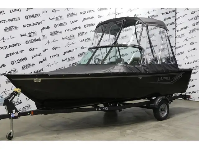 2024 Lund 1650 Angler Sport + MERCURY 60 HP & Remorque in Powerboats & Motorboats in Laurentides - Image 3