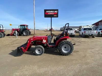 Mahindra 2021, 1626 shuttle, MFWD, 3pth, 540pto, rops bar, work lights, 62” skid steer Q/A bucket. 7...