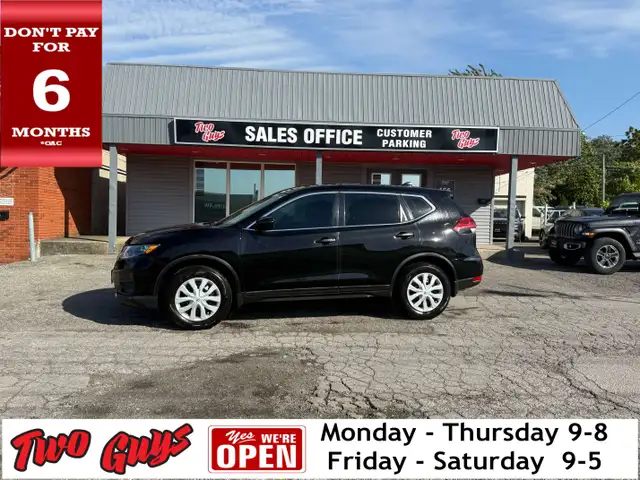 2017 Nissan Rogue SV AWD Back Up Camera Heated Front Seats