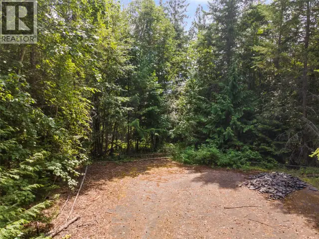 13180 Lockhart Road Boswell, British Columbia in Land for Sale in Nelson - Image 8