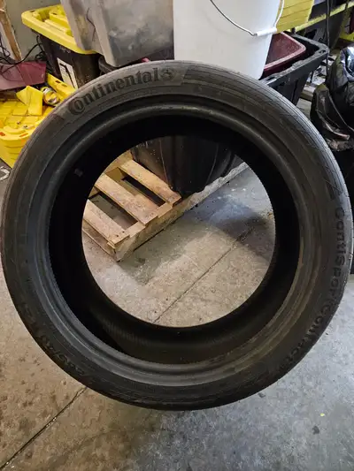 Good single Continental ContiSportContact 5P summer tire. 1 x 265/40/21 6/32nd tread remaining #3240