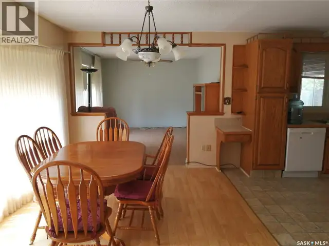 144 2nd STREET W Ponteix, Saskatchewan in Houses for Sale in Swift Current - Image 5